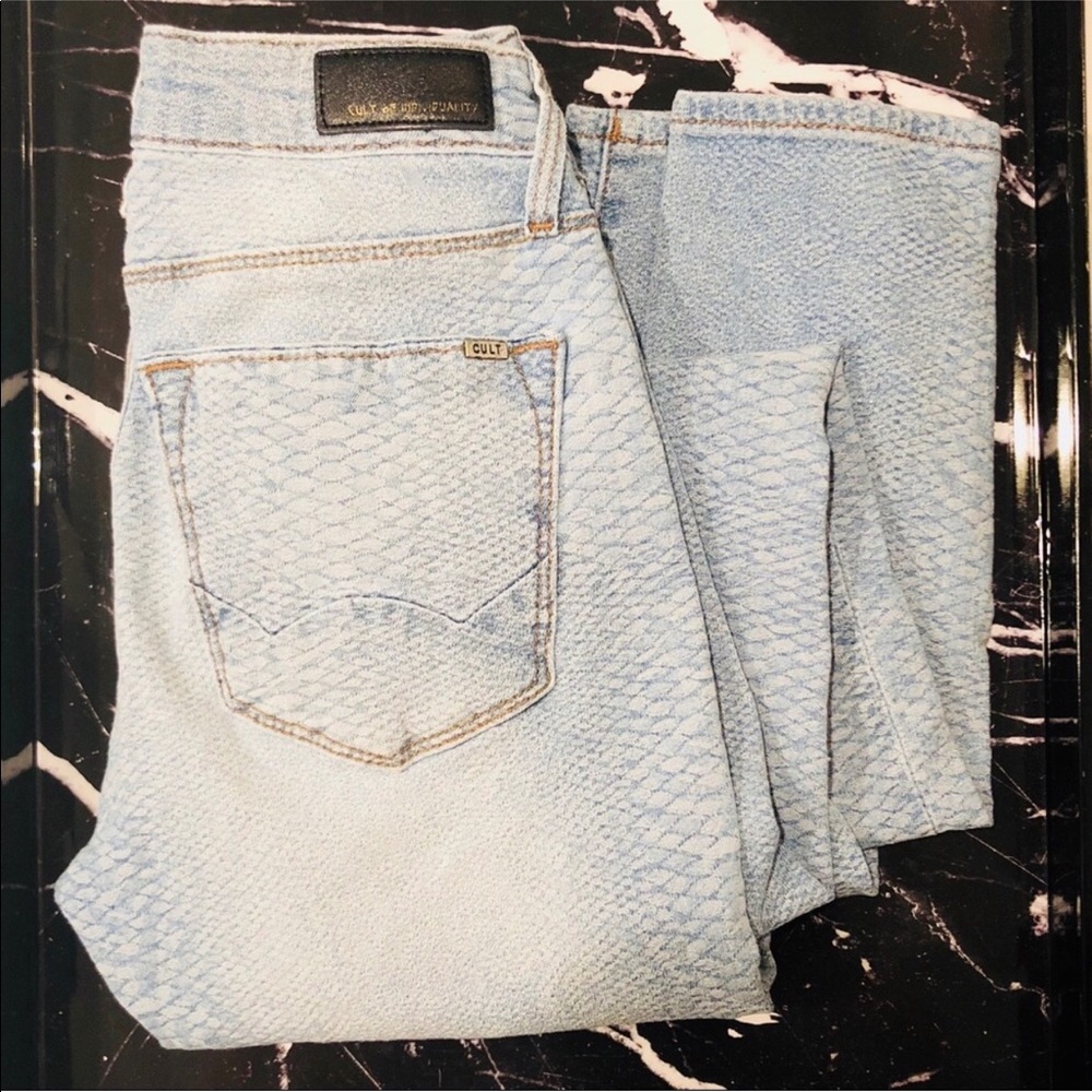Cult of Individuality Midrise Jeans Python Print - Picture 5 of 6